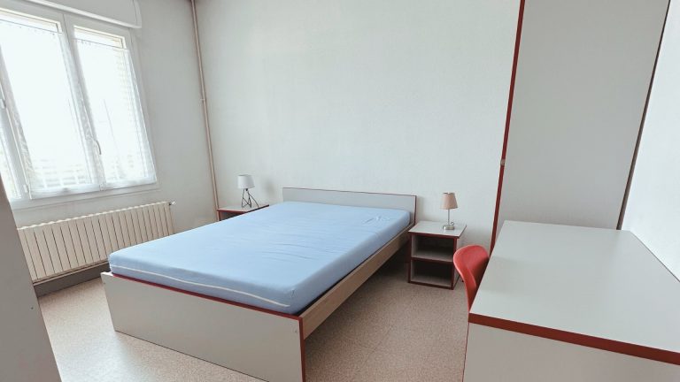 CHAMBRE T2 LES BARTAVELLES APPARTSTUDY TOULON